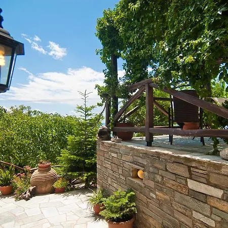 Pensión Iliovolo Miléai